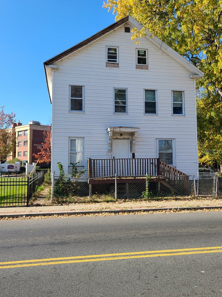 front exterior view