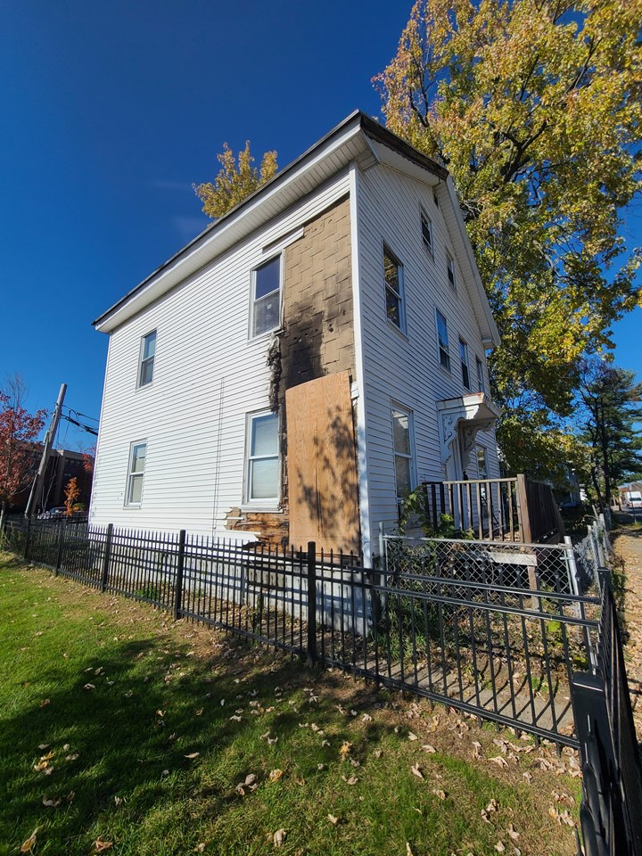 front left exterior view minor fire damage